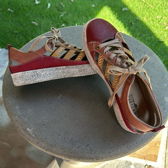 L’Artiste by Spring Step Sneakers - Picture 3 of 15